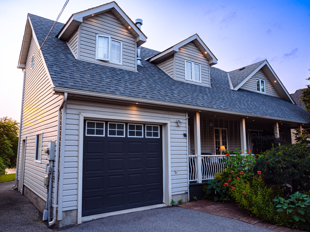 Real estate listing photography, 625 River Road South, Peterborough